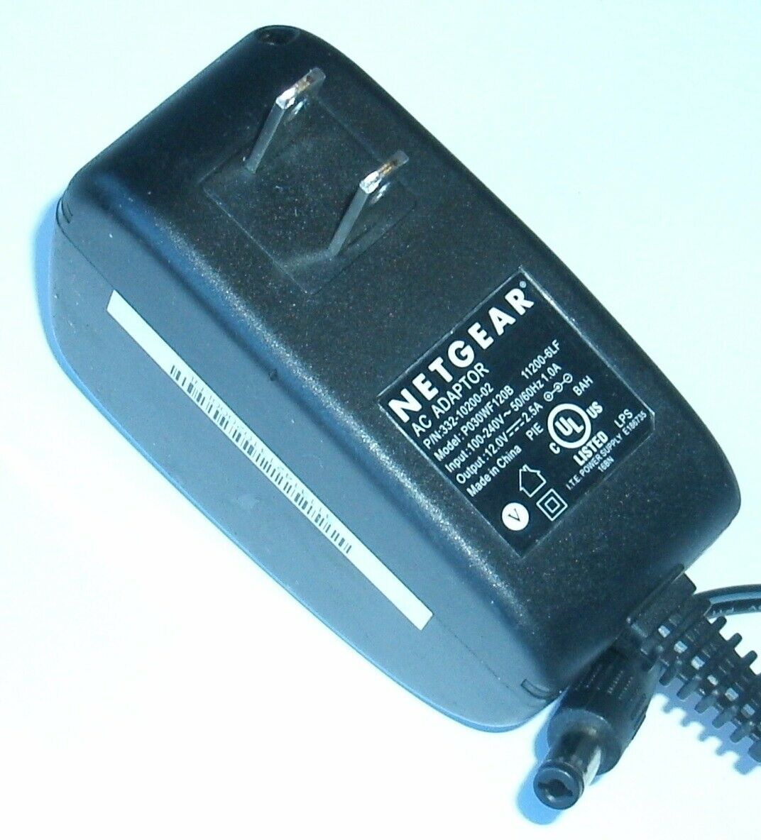 New Netgear 332-10200-02 P030WF120B 11200-6LF AC Adapter 5.5 x 2.1 mm for Netgear Wireless Router